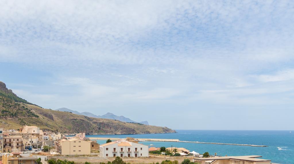 Camera Tripla con Vista Mare